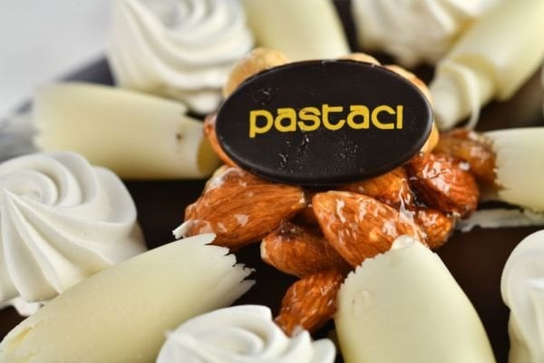 KROKAN ÇİKOLATALI PASTA